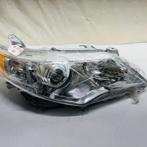 MINT 2012 2013 2014 TOYOTA CAMRY  FRONT  RIGHT HEADLIGHT CAPA