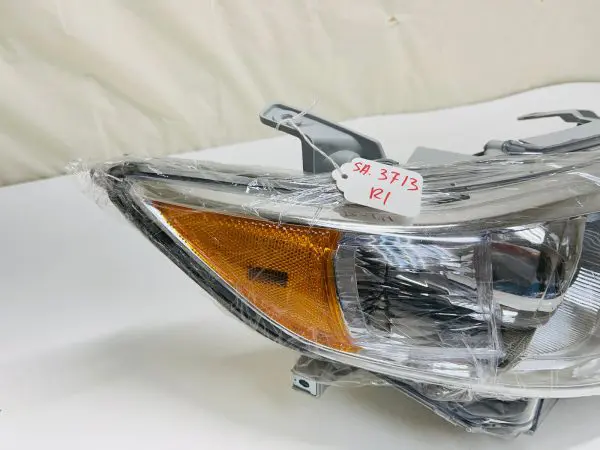 MINT 2012 2013 2014 TOYOTA CAMRY  FRONT  RIGHT HEADLIGHT CAPA - Image 8