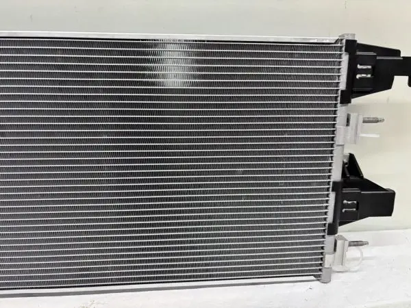 OEM 2019 2020 2021 2022 2023 2024 CHEVY SILVERADO 1500 AC Condenser 87823303 - Image 4