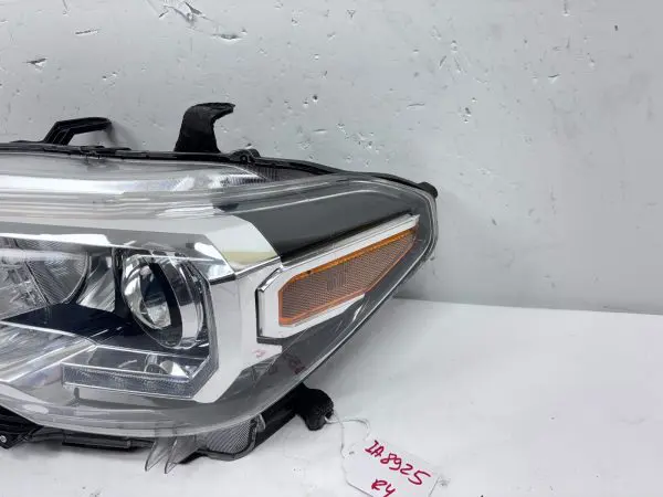 2016 2017 2018 2019 2020 2021 2022 TOYOTA TACOMA HALOGEN LED  LEFT OEM HEADLIGHT - Image 3