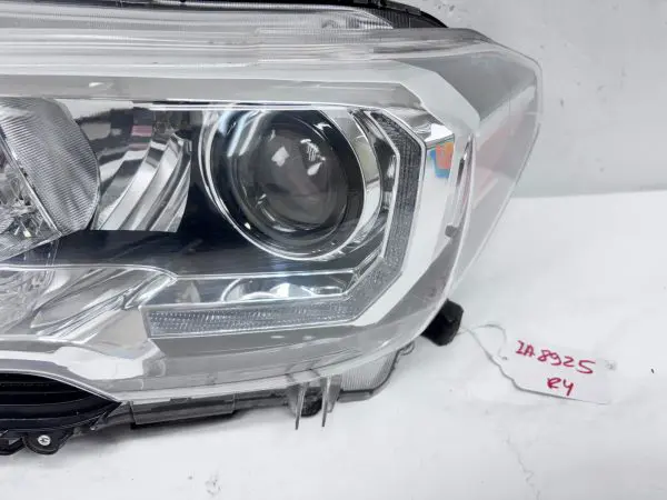 2016 2017 2018 2019 2020 2021 2022 TOYOTA TACOMA HALOGEN LED  LEFT OEM HEADLIGHT - Image 7