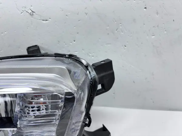2016 2017 2018 2019 2020 2021 2022 TOYOTA TACOMA HALOGEN LED RIGHT OEM HEADLIGHT - Image 3