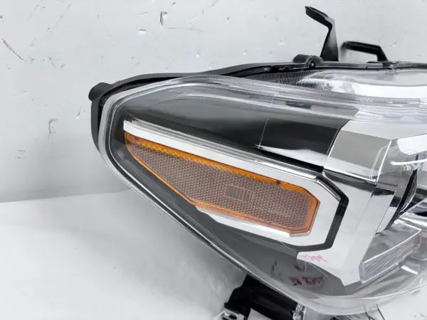 2016 2017 2018 2019 2020 2021 2022 TOYOTA TACOMA HALOGEN LED RIGHT OEM HEADLIGHT - Image 12