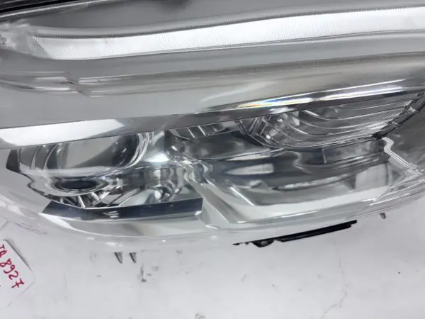 2016 2017 2018 2019 2020 2021 2022 TOYOTA TACOMA HALOGEN RIGHT OEM HEADLIGHT - Image 5