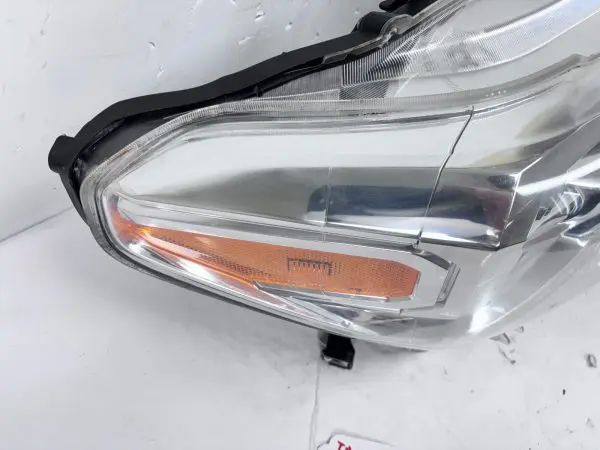 2016 2017 2018 2019 2020 2021 2022 TOYOTA TACOMA HALOGEN RIGHT OEM HEADLIGHT - Image 10
