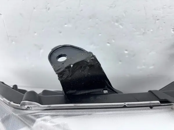2016 2017 2018 2019 2020 2021 2022 TOYOTA TACOMA HALOGEN RIGHT OEM HEADLIGHT - Image 12