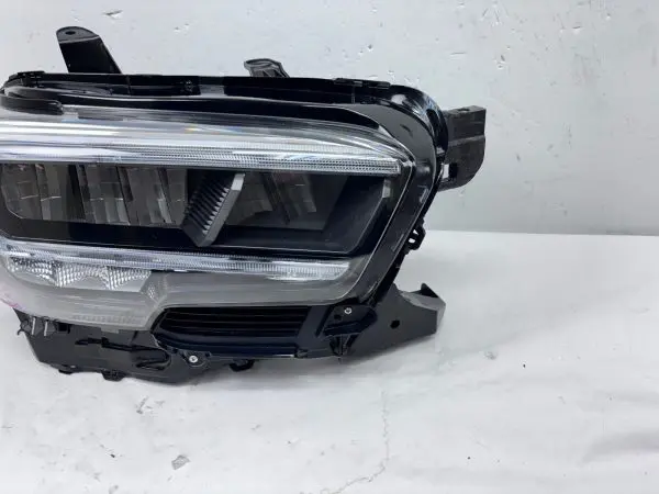 2020 2021 2022 2023 TOYOTA TACOMA FULL LED FRONT RIGHT OEM HEADLIGHT - Image 3