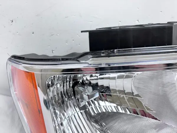 MINT 2009 2010 2011 2012 2013 2014 FORD F150 HALOGEN FRONT  RIGHT CAPA HEADLIGHT - Image 6