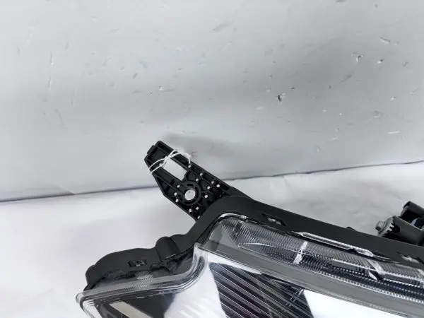 2021 2022 2023 NISSAN KICKS HALOGEN FRONT RIGHT OEM HEADLIGHT 26010-5R00A - Image 13