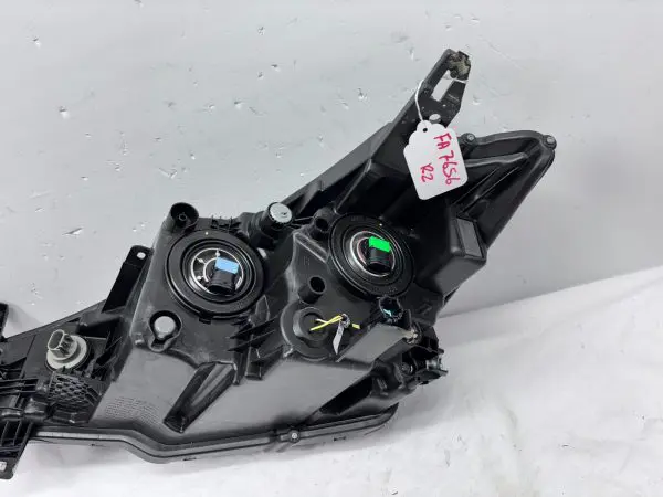 2021 2022 2023 NISSAN KICKS HALOGEN FRONT RIGHT OEM HEADLIGHT 26010-5R00A - Image 18
