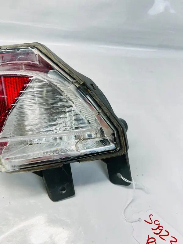 81480-0R040 2016 2017 2018 TOYOTA RAV4 REAR RIGHT OEM REFLECTOR - Image 2