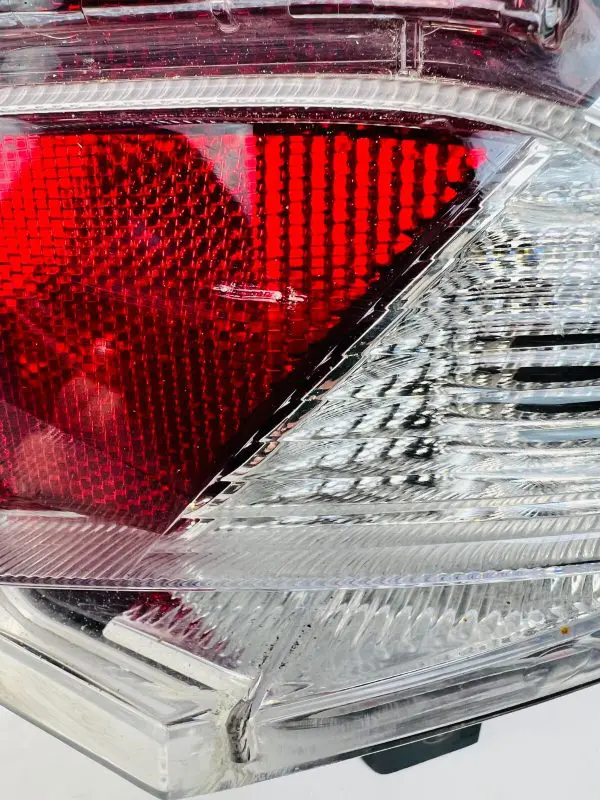 81480-0R040 2016 2017 2018 TOYOTA RAV4 REAR RIGHT OEM REFLECTOR - Image 5