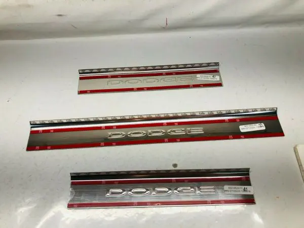 82213523 2011-2016 2017 2018 2019 DODGE JOURNEY DOOR SILL GUARDS OEM ONLY 3 - Image 7