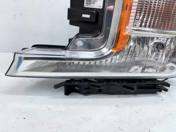 JL3413006AL  2018 2019 2020 FORD F150 HALOGEN FRONT LEFT OEM HEADLIGHT - Image 4