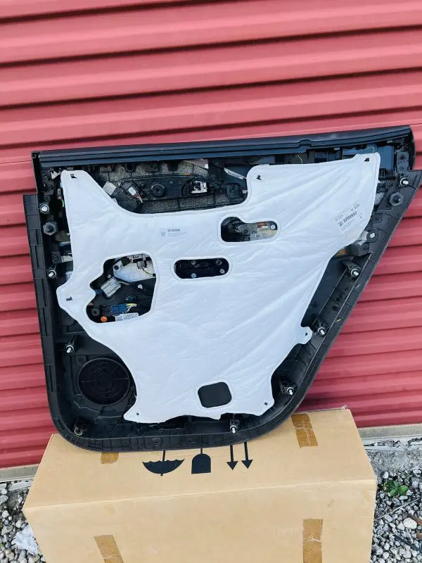 ⭐️ Nice 2021 2022 Cadillac Escalade Rear Left Door Panel Trim OEM Genuine - Image 13