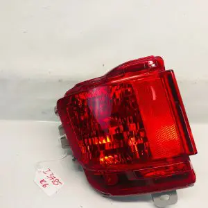2016 2017 2018 TOYOTA LAND CRUISER REAR LEFT OEM LOWER BUMPER REFLECTOR GENUINE