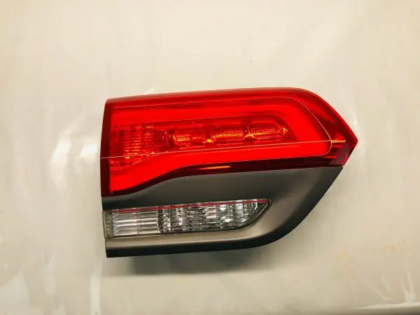 2014-2017 2018 2019 2020 2021 JEEP GRAND CHEROKEE LED REAR LEFT OEM TAIL LIGHT - Image 2