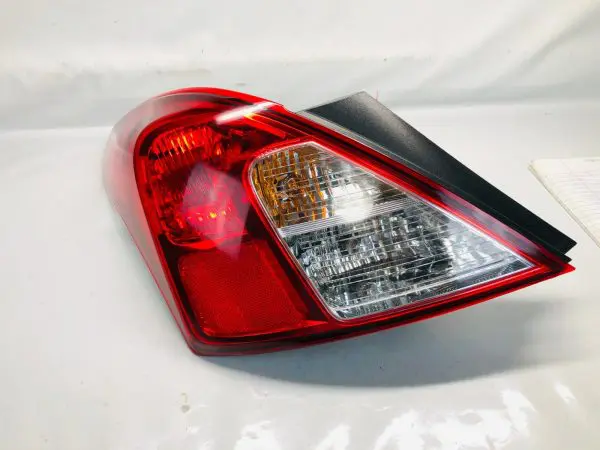 NICE 12 13 2014 2015 2016 2017 2018 2019 NISSAN VERSA LEFT OEM TAIL LIGHT SEDAN