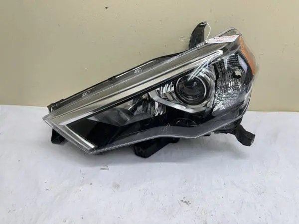 NICE 12 13 2014 2015 2016 2017 2018 2019 NISSAN VERSA LEFT OEM TAIL LIGHT SEDAN - Image 7