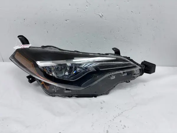 2017 2018 2019 TOYOTA COROLLA LED FRONT RIGHT OEM HEADLIGHT