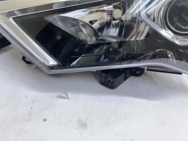 ALL TABS 2014 2015 2016 2017 2018 2019 2020 TOYOTA 4RUNNER LEFT HEADLIGHT - Image 8