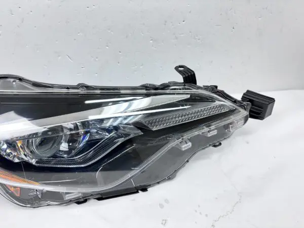 2017 2018 2019 TOYOTA COROLLA LED FRONT RIGHT OEM HEADLIGHT - Image 9