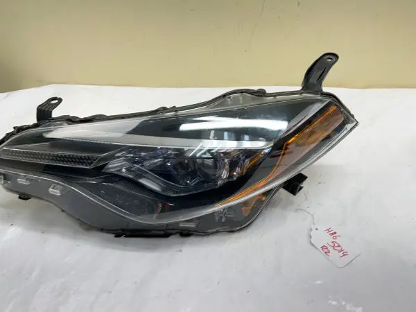 2017 2018 2019 TOYOTA COROLLA  LED  FRONT LEFT OEM HEADLIGHT - Image 2