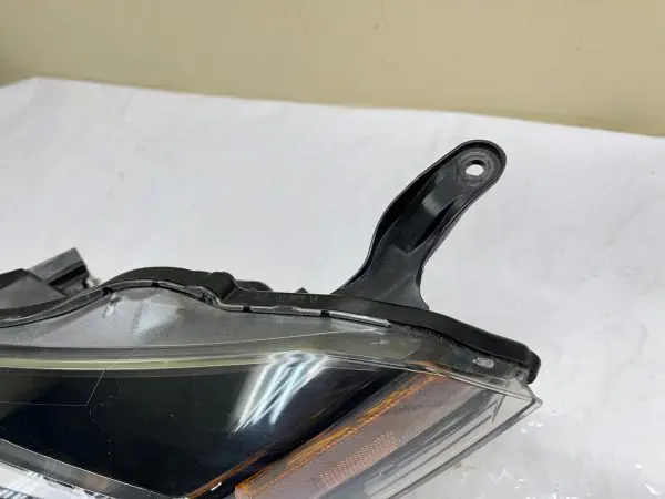 2017 2018 2019 TOYOTA COROLLA  LED  FRONT LEFT OEM HEADLIGHT - Image 6