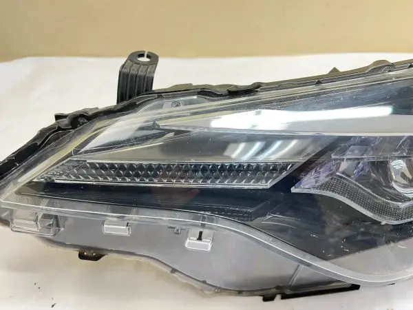 2017 2018 2019 TOYOTA COROLLA  LED  FRONT LEFT OEM HEADLIGHT - Image 12