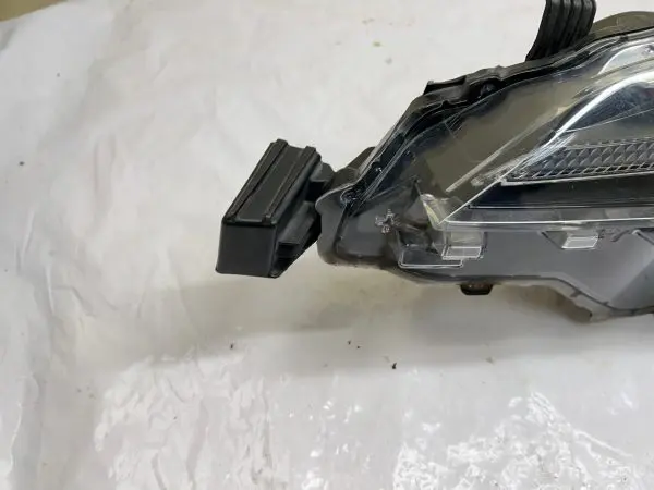 2017 2018 2019 TOYOTA COROLLA  LED  FRONT LEFT OEM HEADLIGHT - Image 16