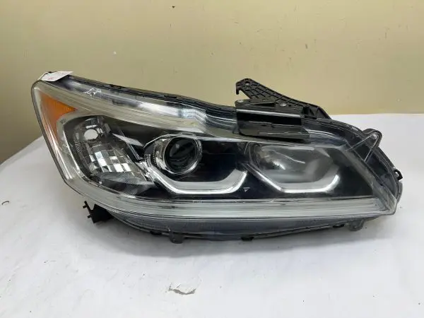 TESTED ALL TABS  2016 2017 HONDA ACCORD HALOGEN LED FRONT RIGHT OEM HEADLIGHT - Image 2