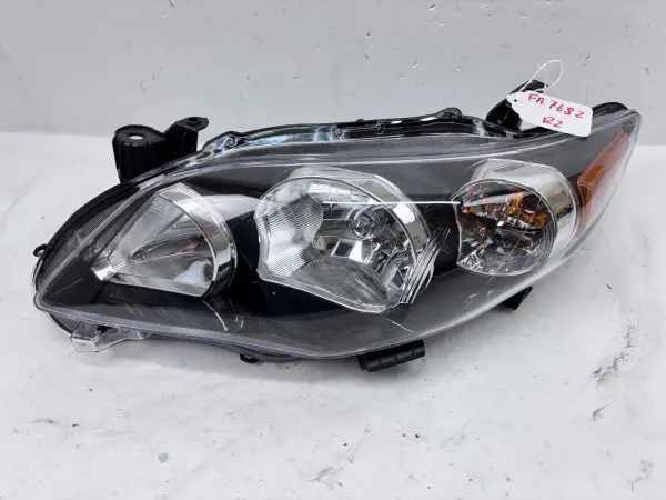 FOR 2011 2012 213 TOYOTA COROLLA HALOGEN FRONT LEFT AFTERMARKET HEADLIGHT - Image 3