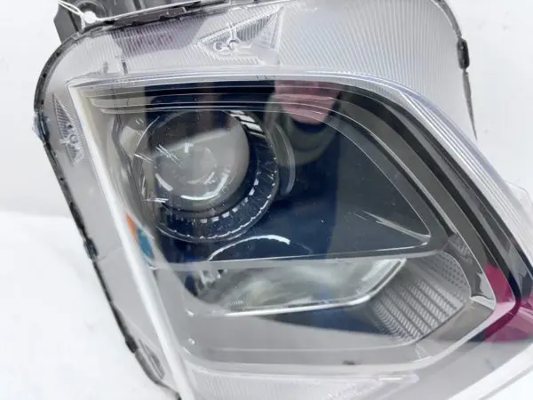 2019 2020 HYUNDAI SANTA FE HALOGEN FRONT RIGHT OEM HEADLIGHT 92102-S2000 - Image 6