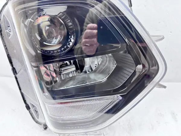 2019 2020 HYUNDAI SANTA FE HALOGEN FRONT RIGHT OEM HEADLIGHT 92102-S2000 - Image 7