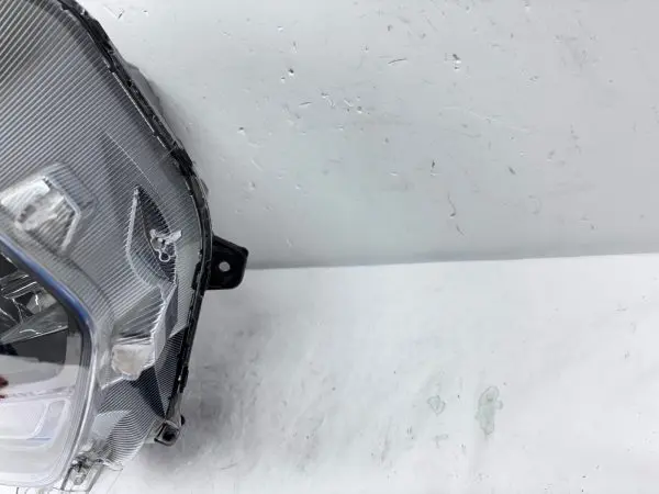 2019 2020 HYUNDAI SANTA FE HALOGEN FRONT RIGHT OEM HEADLIGHT 92102-S2000 - Image 12