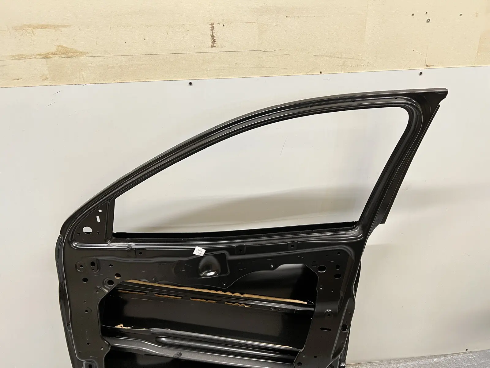 2014-2018 2019 2020 2021 2022 2023 Jeep Cherokee Front Right OEM Door 68290878AC - Image 15