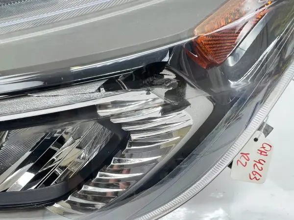 2019 2020 2021 TOYOTA RAV4 LED FRONT LEFT OEM HEADLIGHT DAMAGED - Image 9