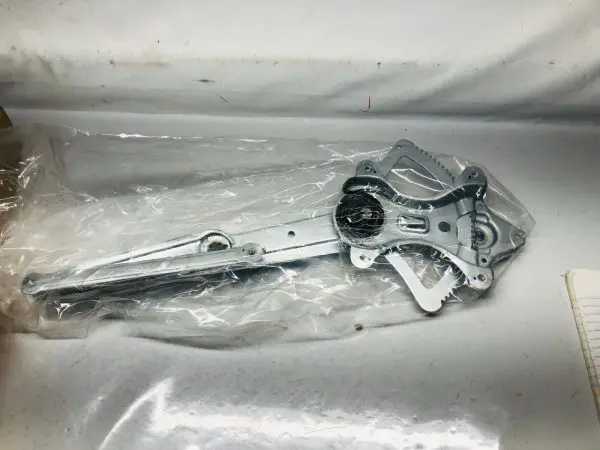 6652535 DOORMAN WINDOW REGULATOR FRONT RIGHT TOYOTA FJ CRUISER, GX470, 4RUNNER