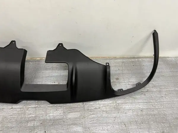 2016 2017 2018 2019 2020 2021 PORSCHE MACAN REAR BUMPER LOWER VALANCE 95b807834n - Image 4