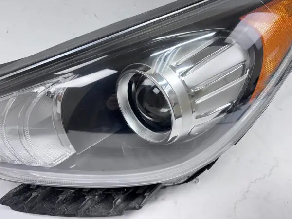 OEM Nice 2017 2018 2019 KIA NIRO xenon hid front left headlight 92101-G5160 - Image 9