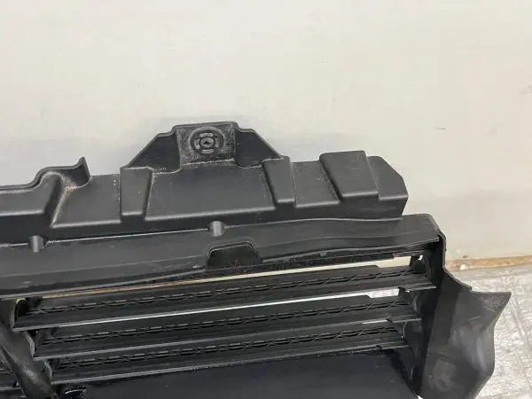 2016 2017 2018 2019 FORD EXPLORER FRONT OEM RADIATOR GRILLE SHUTTER GENUINE - Image 2