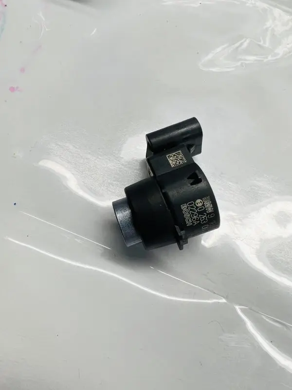66209162930 OEM BACK UP SENSOR. 2006-2014 BMW 128 135 323 325 328 330 335 M3 Z4 - Image 2