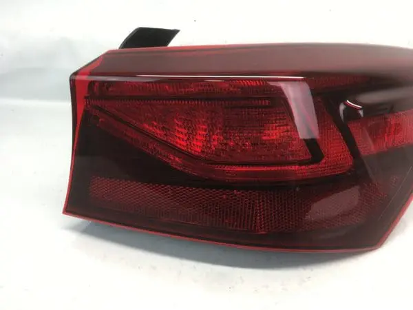 OEM 2018 2019 2020 2021 VOLVO XC60 REAR BUMPER PROTECTOR TRIM 32341448 - Image 8