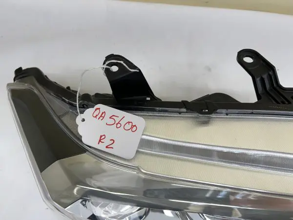 2016 2017 2018 2019 2020 2021 2022 TOYOTA TACOMA HALOGEN RIGHT OEM HEADLIGHT - Image 6