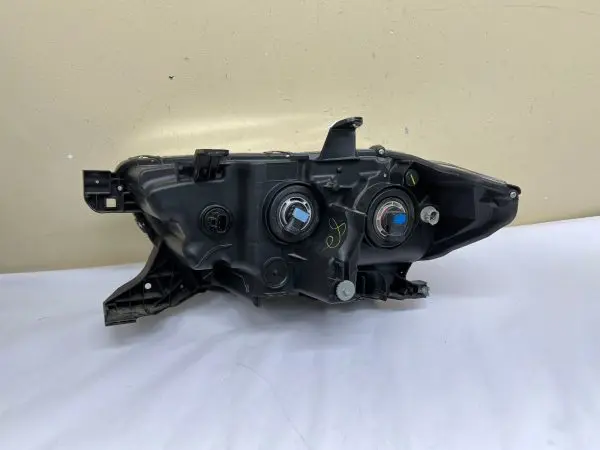 2016 2017 2018 2019 2020 2021 2022 TOYOTA TACOMA HALOGEN RIGHT OEM HEADLIGHT - Image 16