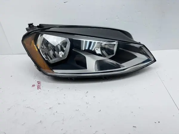 5gm941006  2018 2019 2020 vw golf gti halogen front right oem headlight damaged