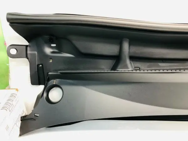 2018 2019 TOYOTA CAMRY LOUVER SUB-ASSEMBLY COWL OEM WINDSHIELD COVER 5570833301 - Image 2