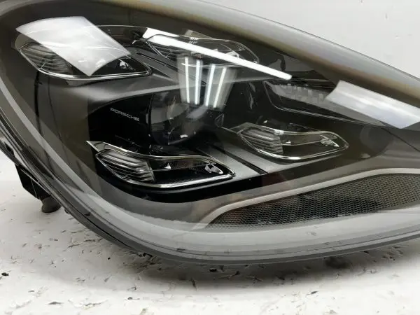 🎈NICE 2019 2020 2021 2022 PORSCHE CAYENNE GTS LED RH OEM HEADLIGHT 9y0941036k - Image 4