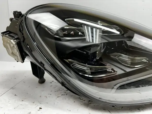 🎈NICE 2019 2020 2021 2022 PORSCHE CAYENNE GTS LED RH OEM HEADLIGHT 9y0941036k - Image 5