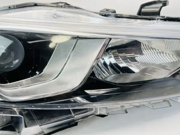 2019 2020 2021 NISSAN ALTIMA HALOGEN FRONT RIGHT HEADLIGHT - Image 4